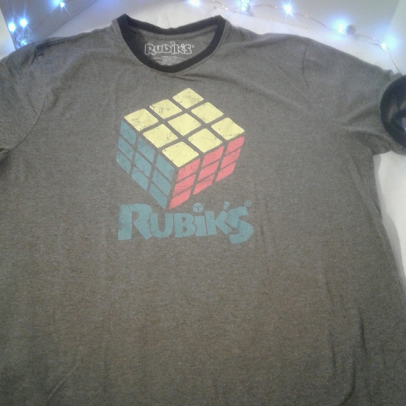 Rubik Cube tee - Picture 1 of 3